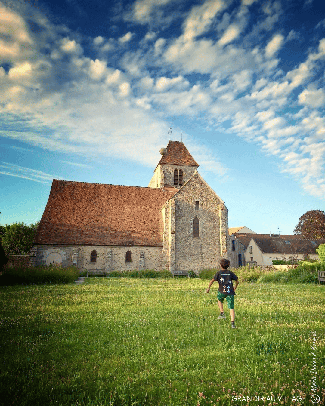 Grandir au village